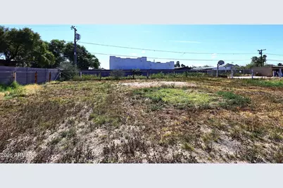 3025 E Hartford Avenue #B, Phoenix, AZ 85032 - Photo 12