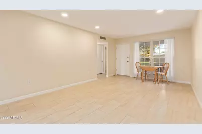 17066 N 106th Avenue, Sun City, AZ 85373 - Photo 4