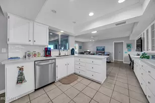 9330 W Manzanita Dr, Sun City, AZ 85373 - Photo 16