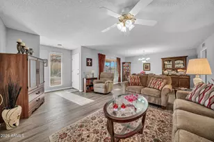 9330 W Manzanita Dr, Sun City, AZ 85373 - Photo 10