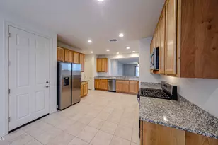 7281 W Oberlin Wy, Peoria, AZ 85383 - Photo 2