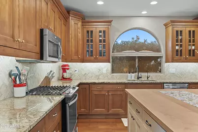 4239 E Azalea Drive, Gilbert, AZ 85298 - Photo 8