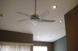 5640 E Bell Rd, Scottsdale, AZ 85254 - Photo 10