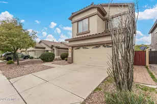 2518 W Long Shadow Trail, Phoenix, AZ 85085 - Photo 2