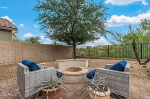 2518 W Long Shadow Trail, Phoenix, AZ 85085 - Photo 26