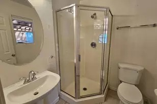 722 W Solano Dr, Phoenix, AZ 85013 - Photo 30