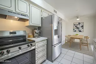 9935 W Thunderbird Blvd, Sun City, AZ 85351 - Photo 6