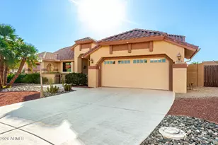 14832 W Ravenswood Dr, Sun City West, AZ 85375 - Photo 2