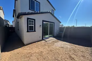 2460 W Maximo Wy, Phoenix, AZ 85085 - Photo 10