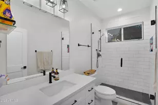 9410 E Topeka Dr, Scottsdale, AZ 85255 - Photo 16