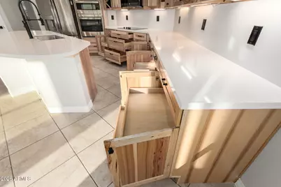 2705 S Tucana Court, Gilbert, AZ 85295 - Photo 4