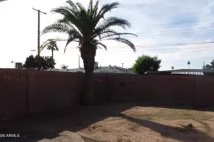 4016 N 47th Ln, Phoenix, AZ 85031 - Photo 18