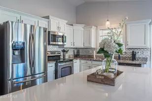 23658 N 36th Dr, Glendale, AZ 85310 - Photo 8