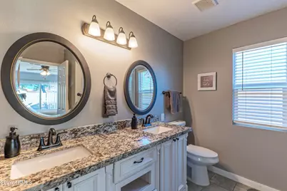 23658 N 36th Drive, Glendale, AZ 85310 - Photo 14