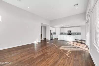 24519 N 44th Lane, Glendale, AZ 85310 - Photo 8