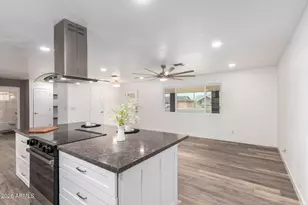 11010 W Sun City Blvd, Sun City, AZ 85351 - Photo 6