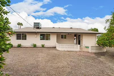 11010 W Sun City Boulevard, Sun City, AZ 85351 - Photo 24