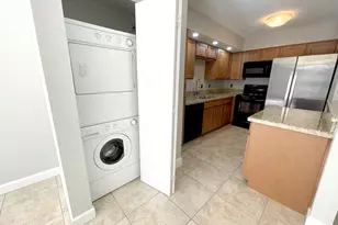 1241 E Medlock Dr, Phoenix, AZ 85014 - Photo 4