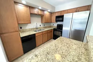 1241 E Medlock Dr, Phoenix, AZ 85014 - Photo 6