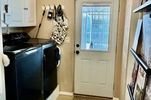 7642 E Holmes Ave, Mesa, AZ 85209 - Photo 8