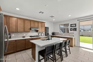 16837 W Fetlock Trail, Surprise, AZ 85387 - Photo 12