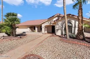 12318 W Fieldstone Dr, Sun City West, AZ 85375 - Photo 2