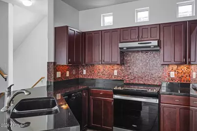 109 W Commerce Court, Gilbert, AZ 85233 - Photo 4