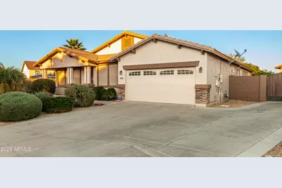 15225 N 185th Avenue, Surprise, AZ 85388 - Photo 2