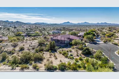 10760 S Sunset Drive #45, Goodyear, AZ 85338 - Photo 10