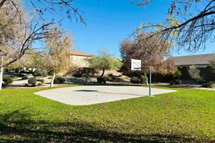 2409 W Bent Tree Dr, Phoenix, AZ 85085 - Photo 42