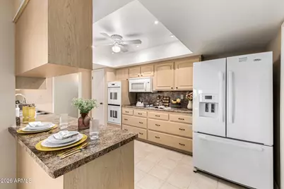 10439 W Kingswood Circle, Sun City, AZ 85351 - Photo 14