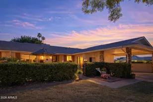 10439 W Kingswood Cir, Sun City, AZ 85351 - Photo 1