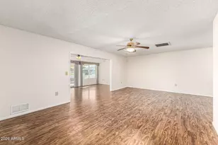 10439 W Kingswood Cir, Sun City, AZ 85351 - Photo 6