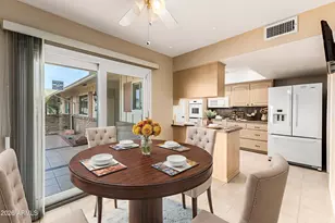 10439 W Kingswood Cir, Sun City, AZ 85351 - Photo 12