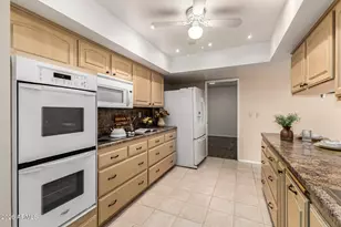 10439 W Kingswood Cir, Sun City, AZ 85351 - Photo 16