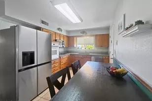 13828 N Whispering Lake Dr, Sun City, AZ 85351 - Photo 4