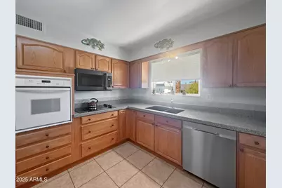 13828 N Whispering Lake Drive, Sun City, AZ 85351 - Photo 2