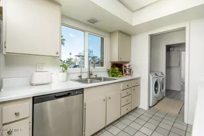 3222 W Hearn Road, Phoenix, AZ 85053 - Photo 8