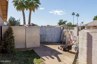 3222 W Hearn Road, Phoenix, AZ 85053 - Photo 18