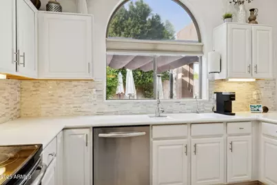 9750 E Gelding Drive, Scottsdale, AZ 85260 - Photo 18