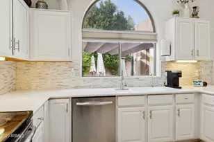 9750 E Gelding Dr, Scottsdale, AZ 85260 - Photo 18