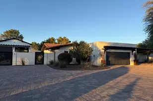 10952 E Villa Park St, Chandler, AZ 85248 - Photo 2