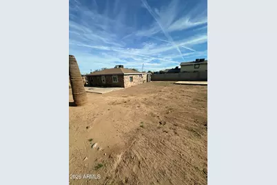 2501 E Jones Avenue, Phoenix, AZ 85040 - Photo 12