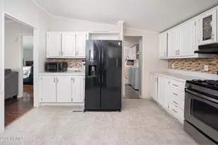 8601 N 71st Ave, Glendale, AZ 85301 - Photo 8