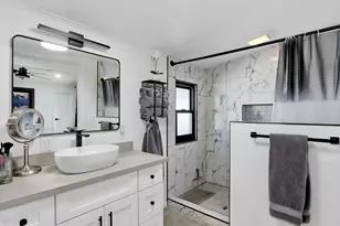 2233 E Behrend Dr, Phoenix, AZ 85024 - Photo 22