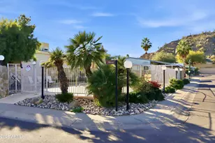 2233 E Behrend Dr, Phoenix, AZ 85024 - Photo 46