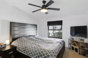 2233 E Behrend Dr, Phoenix, AZ 85024 - Photo 24