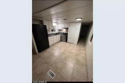 869 S Esperanza Avenue, Mesa, AZ 85208 - Photo 2