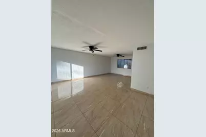 8110 N 31st Drive, Phoenix, AZ 85051 - Photo 6