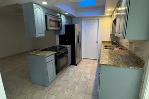 8110 N 31st Dr, Phoenix, AZ 85051 - Photo 8